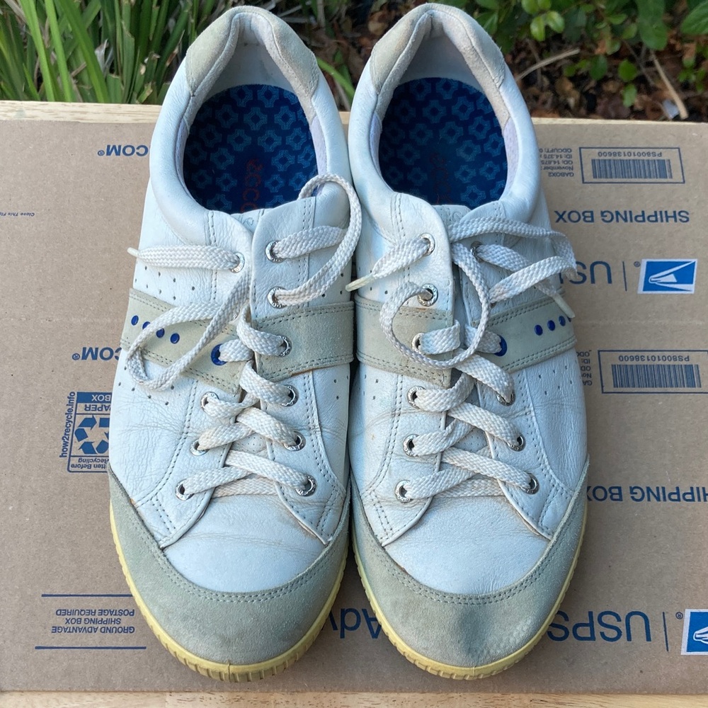 Men’s Ecco white and gray sneaker shoes size 47